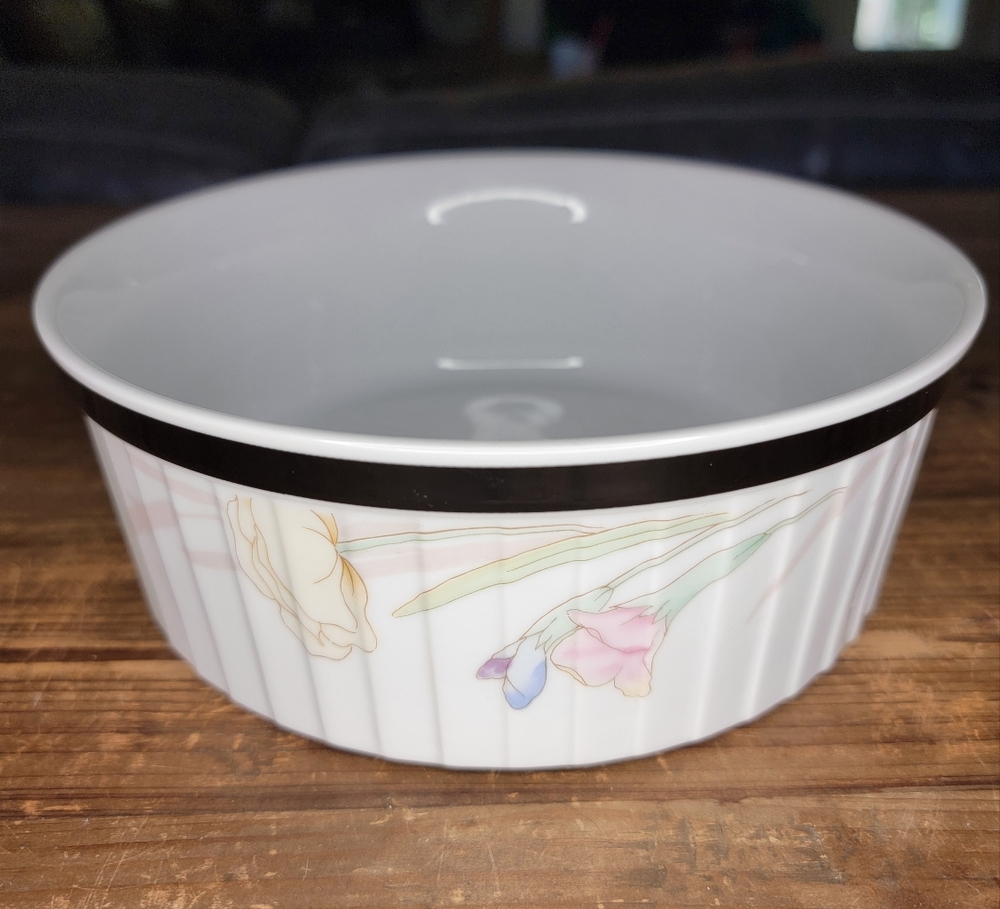 Mikasa Charisma Black Casserole Ultra Ceram Bake & Serve 7.5 in Souffle UP025